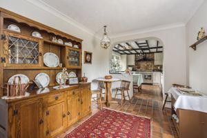 BREAKFAST ROOM- click for photo gallery